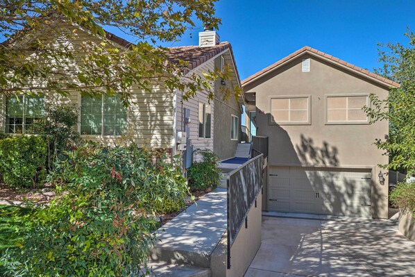 Apartment (2 Bedrooms) | Interior - Hurricane Getaway w/ Yard - 25 Mi to Zion! (Hurricane)