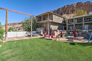 Interior - Hurricane Getaway w/ Yard - 25 Mi to Zion! (Hurricane)