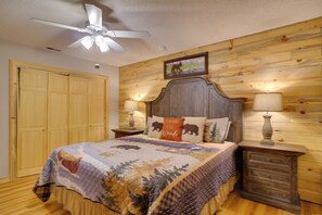 House (2 Bedrooms) | Interior - 'hillside Happiness' Cabin: 9 Mi to Pigeon Forge! (Sevierville)