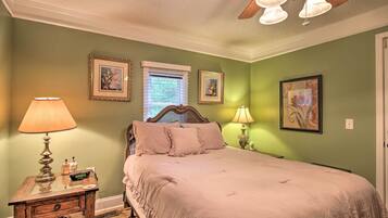 2 bedrooms, laptop workspace, iron/ironing board, bed sheets