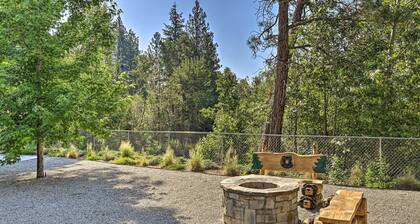 Victor Woodland Cabin Retreat w/ Fire Pit