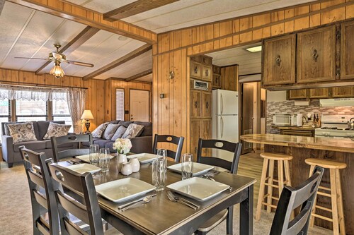 Richfield Home w/ Views ~ 13 Miles to Nat'l Park