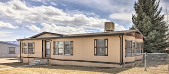 Richfield Home w/ Views ~ 13 Miles to Nat'l Park
