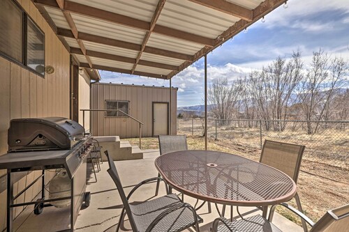 Richfield Home w/ Views ~ 13 Miles to Nat'l Park