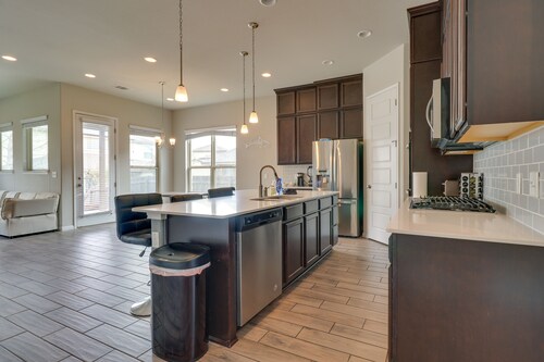 Chic Cedar Park Family Home - Pets Welcome!