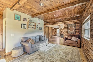 House (2 Bedrooms) | Interior - Cambridge Cabin < 2 Mi to Smugglers' Notch! (Jeffersonville)