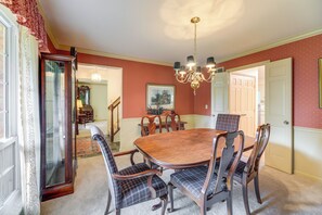 Talo (4 Bedrooms) | Sisätilat
