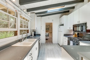 House (Multiple Bedrooms) | Interior - Walk to La Jolla Beach: Expansive 2-home Escape! (La Jolla)