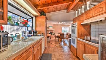 Maison (Multiple Bedrooms) | Intérieur