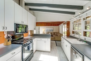 House (Multiple Bedrooms) | Interior - Walk to La Jolla Beach: Expansive 2-home Escape! (La Jolla)
