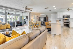 House (3 Bedrooms) | Interior - Cape Coral Home w/ Pool, Lanai, & Canal Access! (Cape Coral)