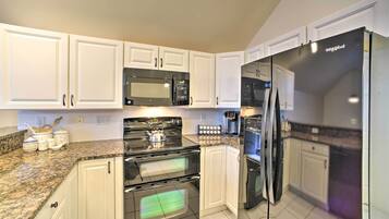 Apartment (2 Bedrooms) | Bahagian dalam