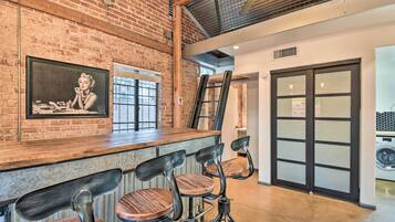 House (1 Bedroom) | Interior