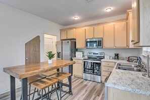 House (3 Bedrooms) | Interior - Idyllic Pensacola Home w/ Yard + Fire Pit! (Pensacola)