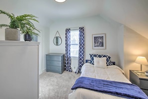 3 bedrooms, iron/ironing board, bed sheets