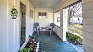 Unclassified image, 5 of 33, button - Charming Farmhouse < 1/2 Mile to AU Campus! (Anderson)