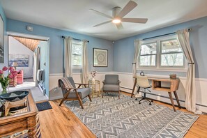 Cottage (3 Bedrooms) | Interior - Decked-out Home: Hot Tub, Pool, Fire Pit & More! (Monroe)