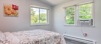 River Views & Covered Deck: Susquehanna Home!