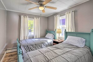 Interior - Lakefront Cottage w/ Fishing & Private Yard! (Port Clinton)