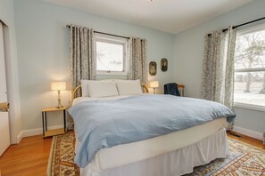 House (3 Bedrooms) | Interior - Burley Home w/ Playground - 1 Mi to Golf Course! (Burley)