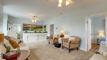 House (3 Bedrooms) | Front of property