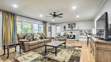 House (4 Bedrooms) | Interior