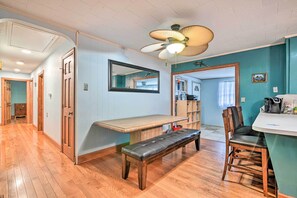 House (3 Bedrooms) | Interior - Spacious Home: Walk to Beach & Entertainment! (Surfside Beach)