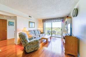 Apartment (2 Bedrooms) | Interior - Atlantic City Area Vacation Rental w/ Pool Access! (Brigantine)