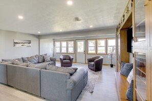 House (2 Bedrooms) | Bahagian dalam