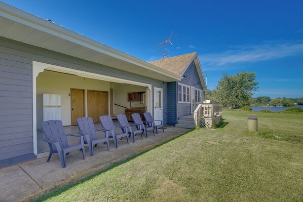 House (2 Bedrooms) | Interior