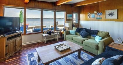 Waterfront Birch Bay Cabin: Beach Access & Sunsets