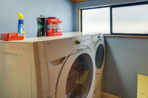 Hus (3 Bedrooms) | Innvendig