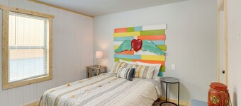 Cozy Studio Cabin ~ 1 Mi to Greers Ferry Lake!