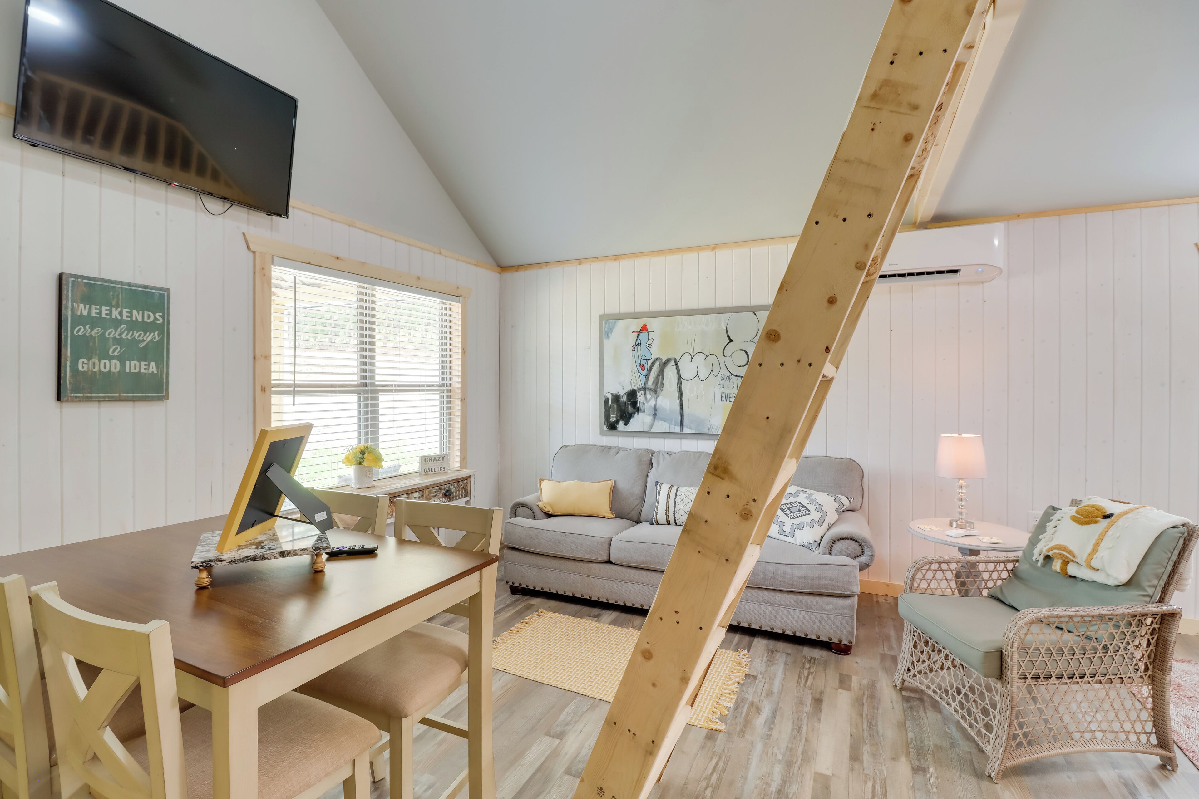 Apartment (0 Bedroom) | Interior