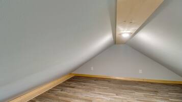 Apartment (0 Bedroom) | Interior