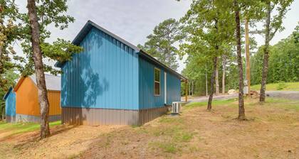 Beautiful Studio Cabin Near Greers Ferry Lake!