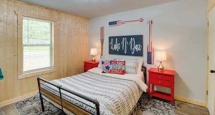Beautiful Studio Cabin Near Greers Ferry Lake!