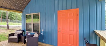 Beautiful Studio Cabin Near Greers Ferry Lake!