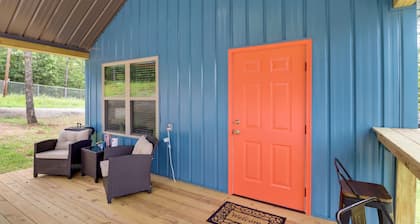 Beautiful Studio Cabin Near Greers Ferry Lake!