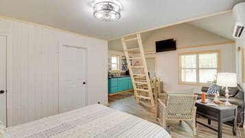 Apartment (0 Bedroom) | Interior