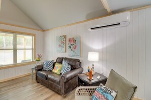 Apartment (0 Bedroom) | Interior - Studio Cabin in Higden: Boating, Fishing & More! (Higden)