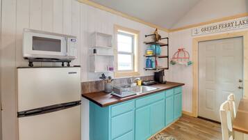 Apartment (0 Bedroom) | Interior