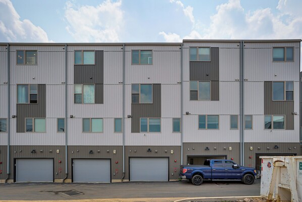 House (3 Bedrooms) | Interior - Philly Hub Near Center City & Lincoln Financial! (Philadelphia)