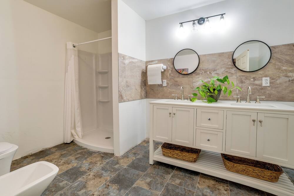 Barbeau Studio w/ St Marys River Views! - Pickford, MI