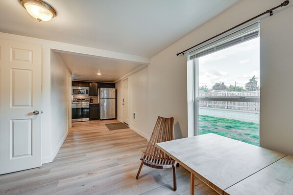 Apartment (0 Bedroom) | Interior - Cozy Tacoma Getaway w/ Grill & Hot Tub! (Tacoma)