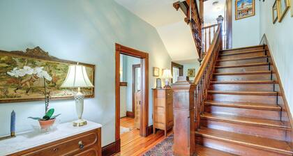 3 Mi to South Holston Lake: Home w/ Mtn Views