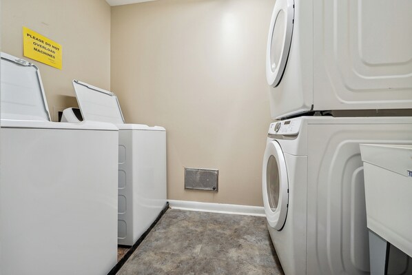 Apartment (0 Bedroom) | Interior