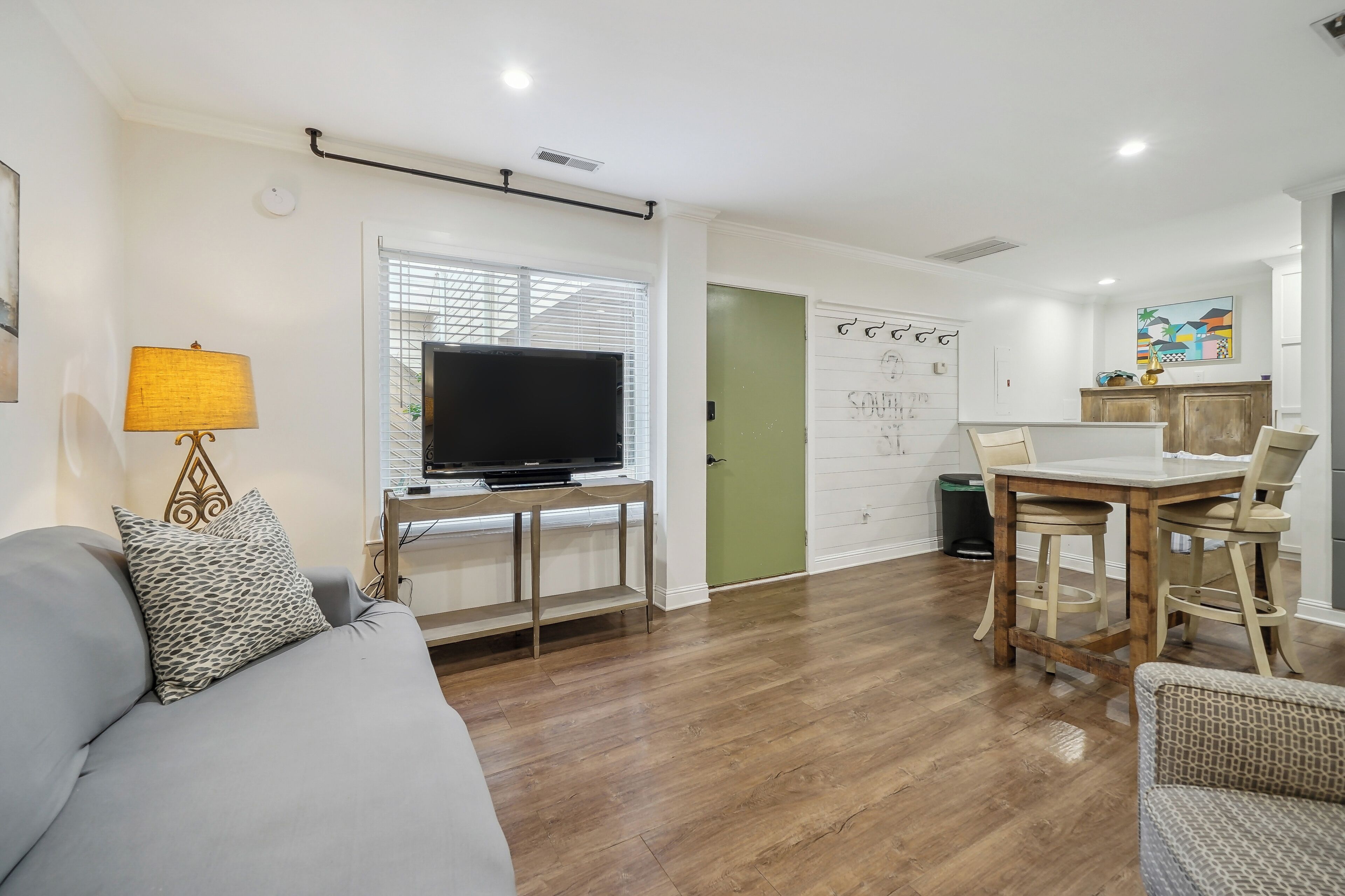 Apartment (0 Bedroom) | Interior