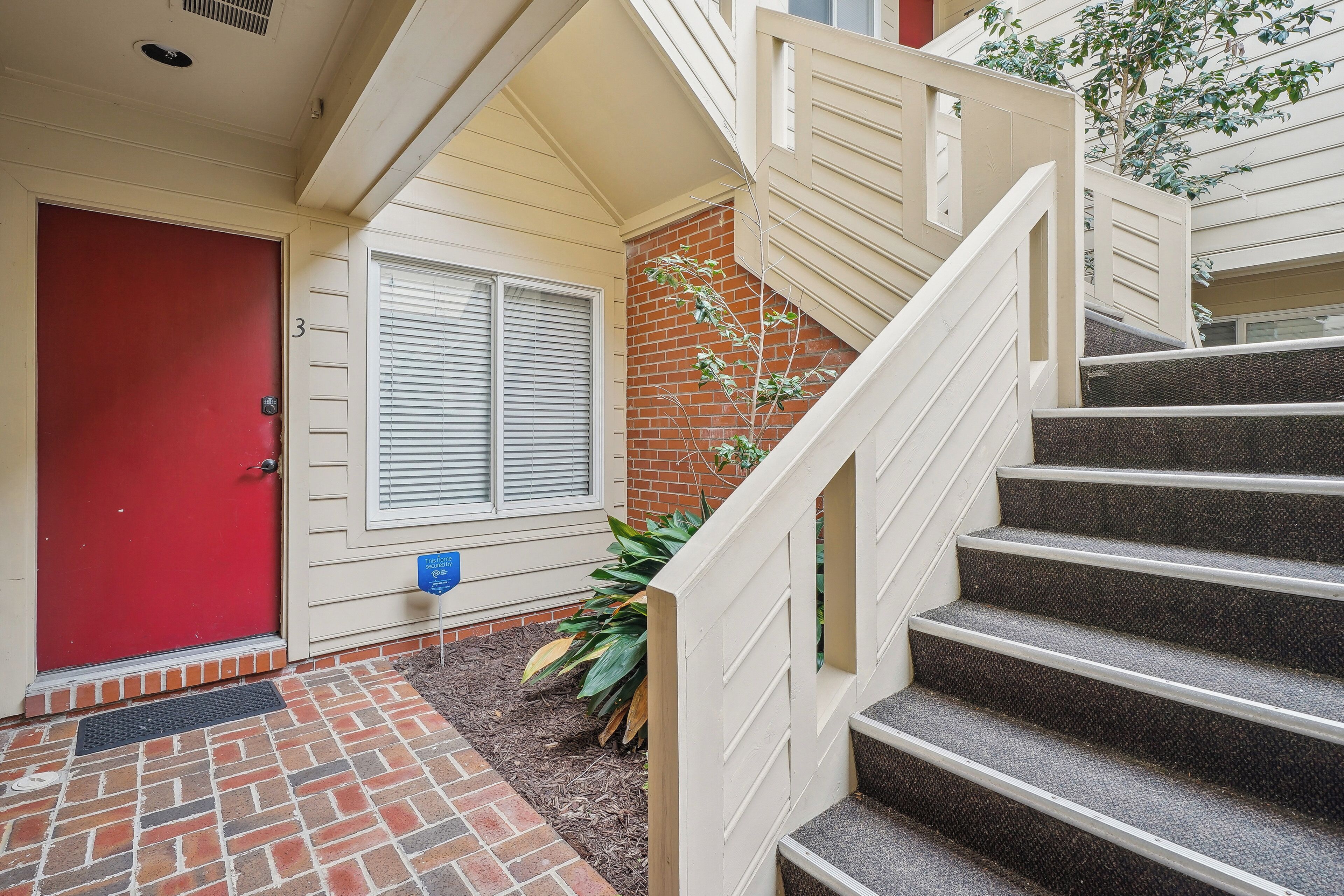 Apartment (0 Bedroom) | Interior