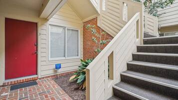 Apartment (0 Bedroom) | Interior